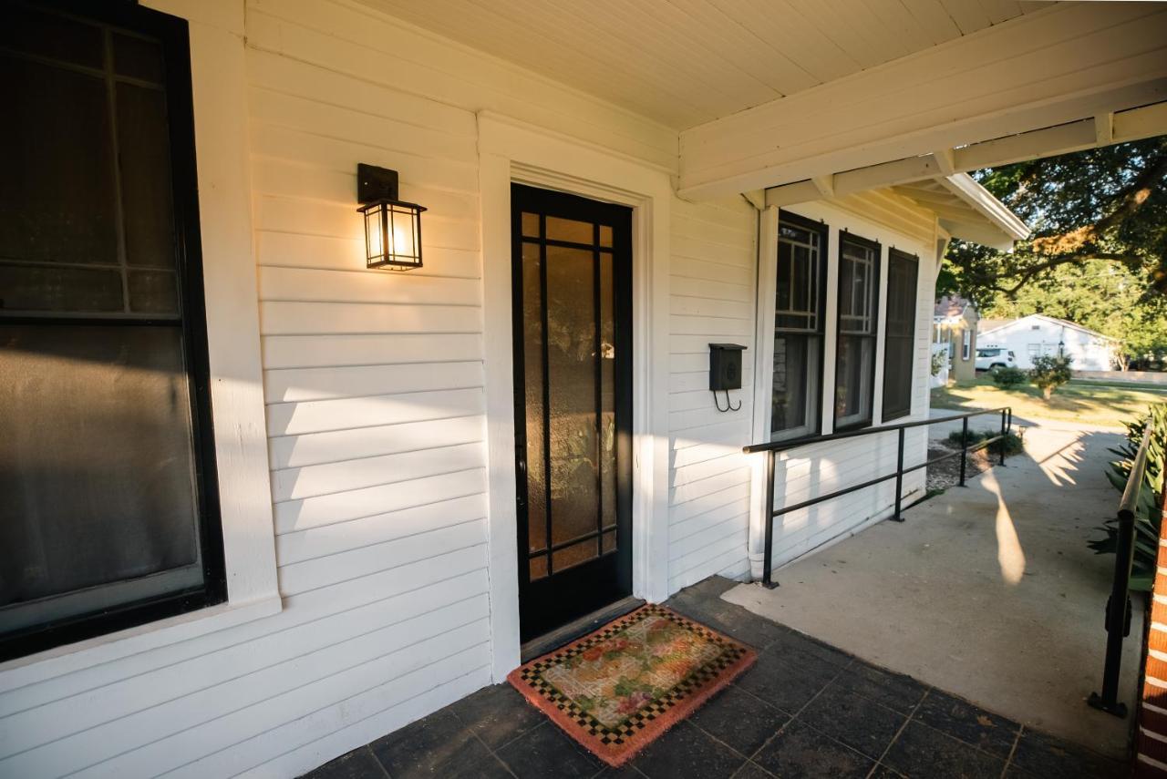Gulf Coast Craftsman - Cozy, Charming & Central! Gulfport Exterior foto